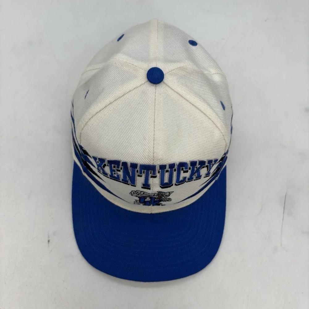Vintage Kentucky Wildcats Logo Athletic Diamond Cut SnapBack OSFA NWOT